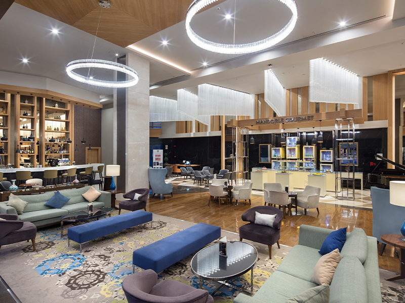 Lobby Lounge & Bar